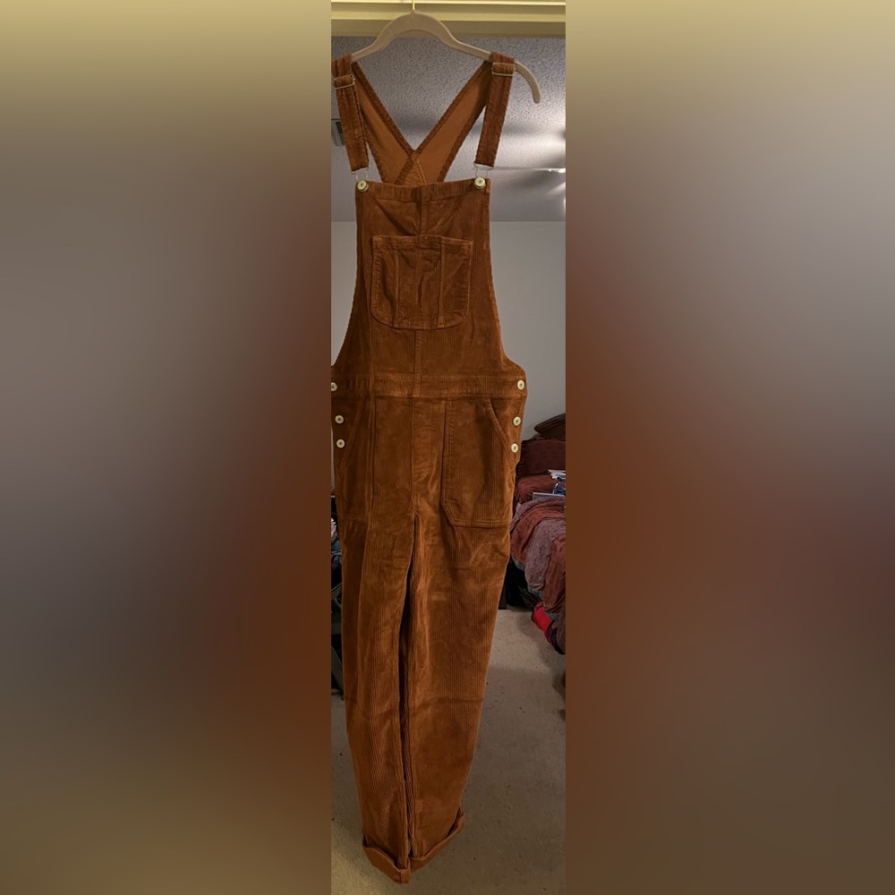 American Eagle Stretch Corduroy Tomgirl Overall (Burgandy) Size Large